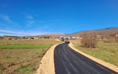 Završeno asfaltiranje lokalne ceste u Strupniću