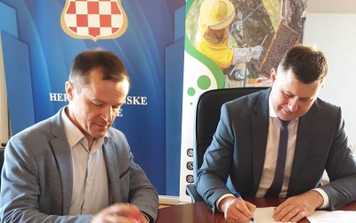 Gradonačelnik Livna potpisao ugovor za sufinanciranje izgradnje vodovoda u Guberu