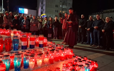 I u Livnu svijetli Vukovar!